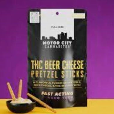Photograph of product: MOTOR CITY | BEER CHEESE PRETZEL STICKS | FAST ACTING | 200MG