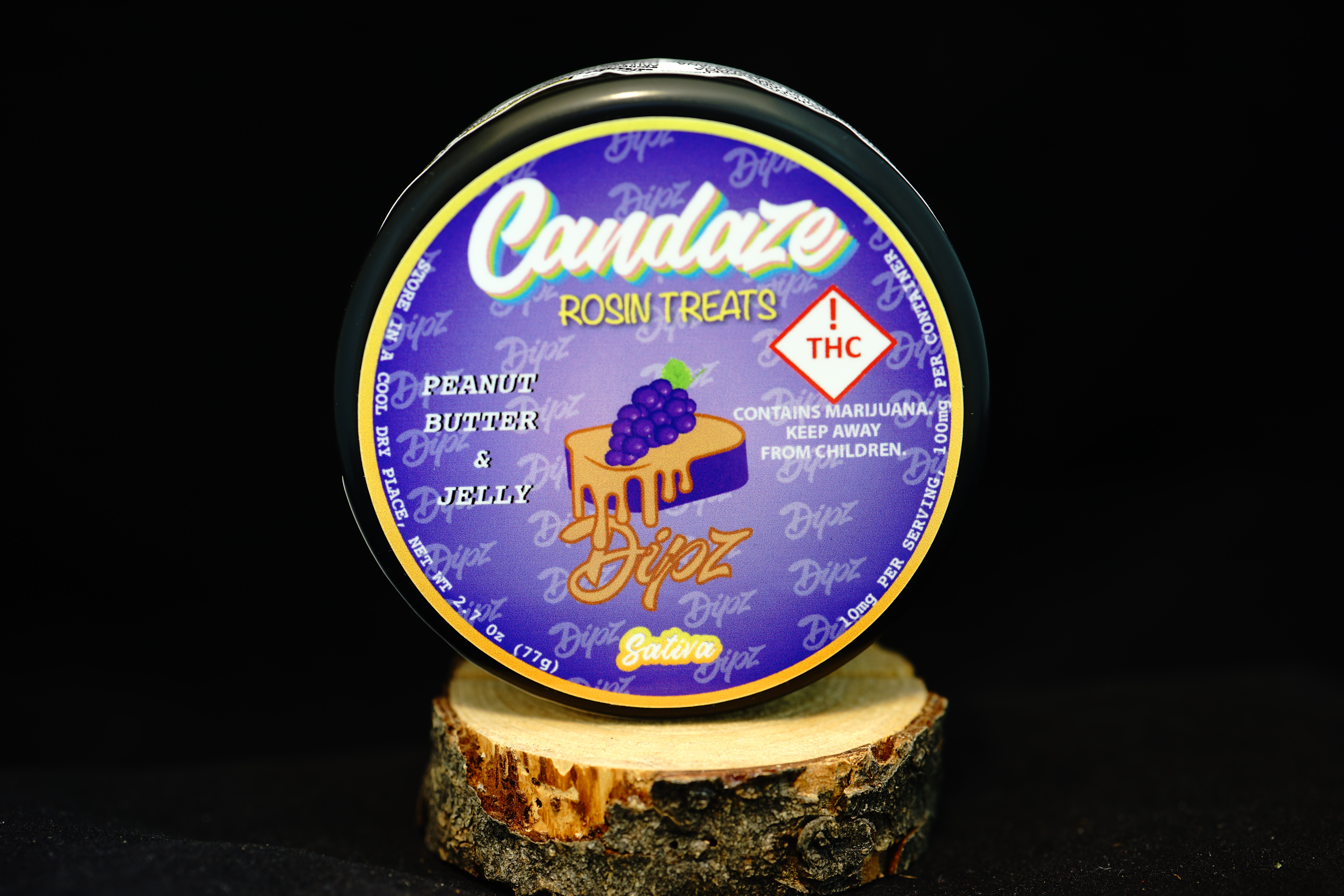 Photograph of product: CanDaze Dipz 100mg -S- Grape PBandJ