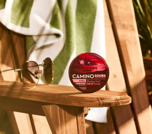 Photograph of product: Camino Sours | Chill | Strawberry Sunset | 100mg | 10ct