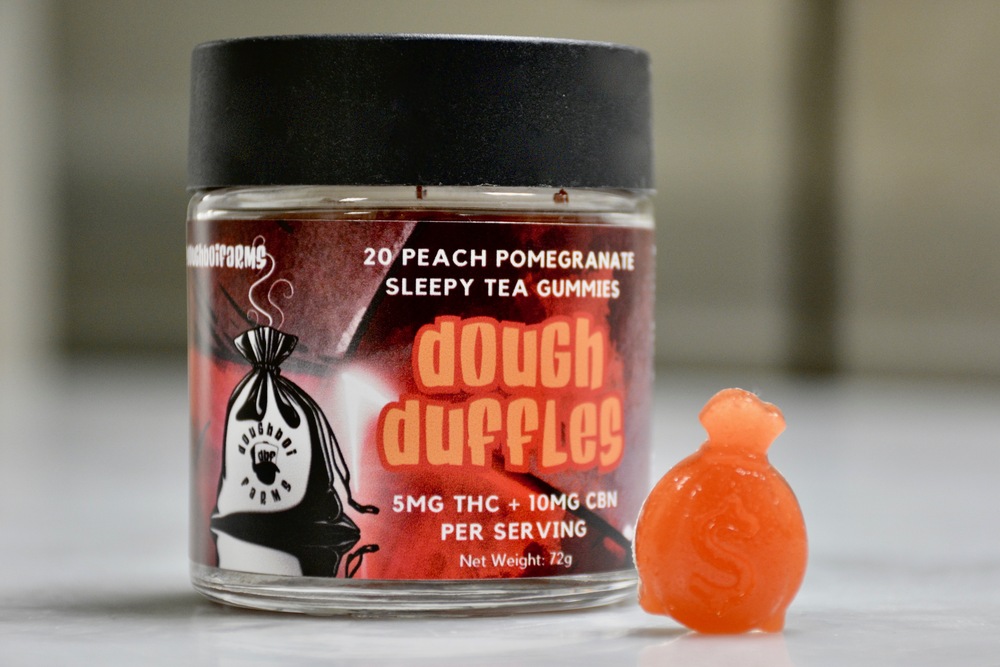 Photograph of product: Dough Duffles Peach Pomegranate Sleepy Tea Gummies- 5mg TH-oui+10mg CBN (20 pk)