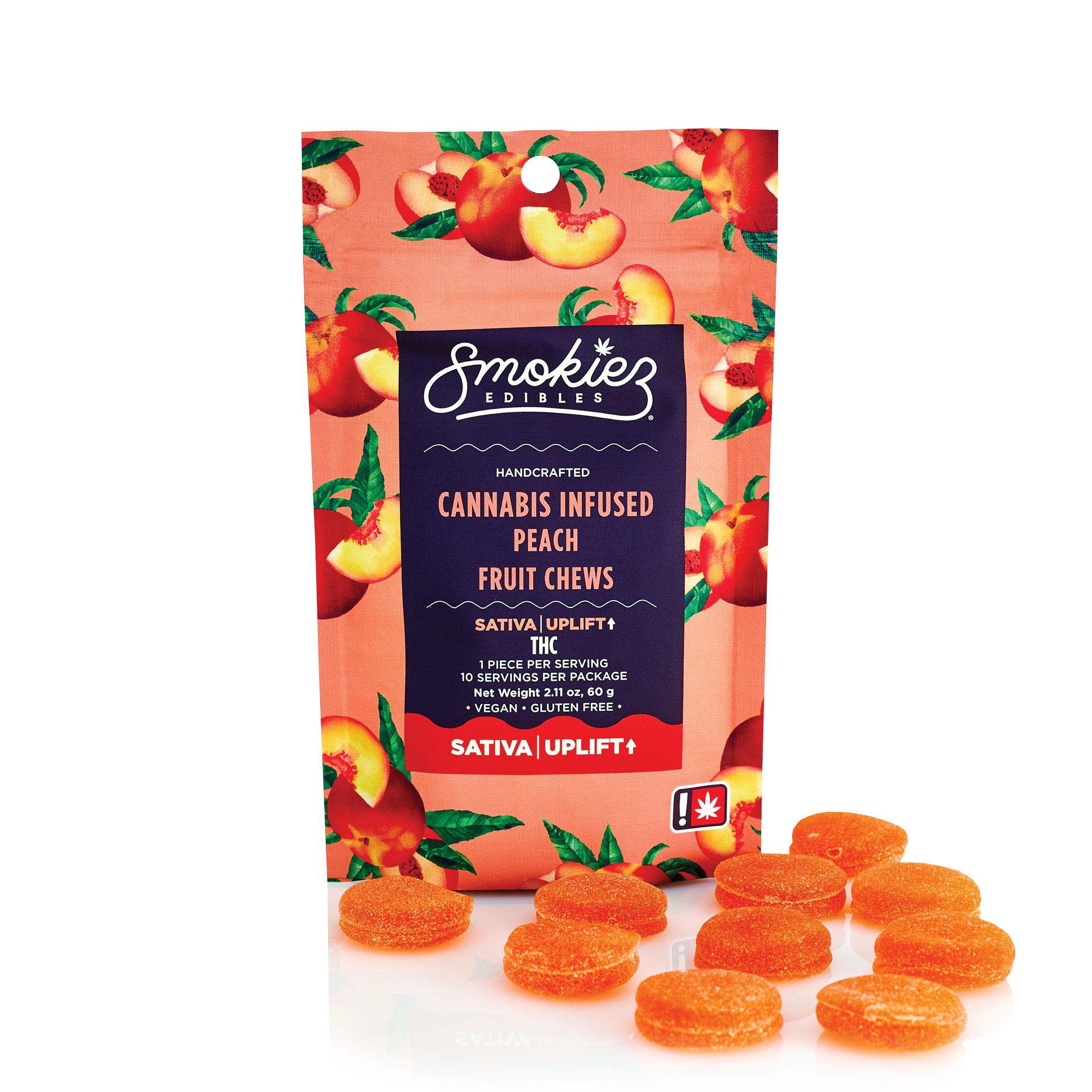 Photograph of product: Smokiez - Peach - 100mg 10pc Fruit Chews