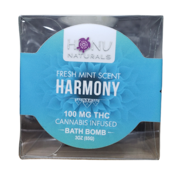 Photograph of product: Honu - Harmony Oatmeal Mint Bath Bomb