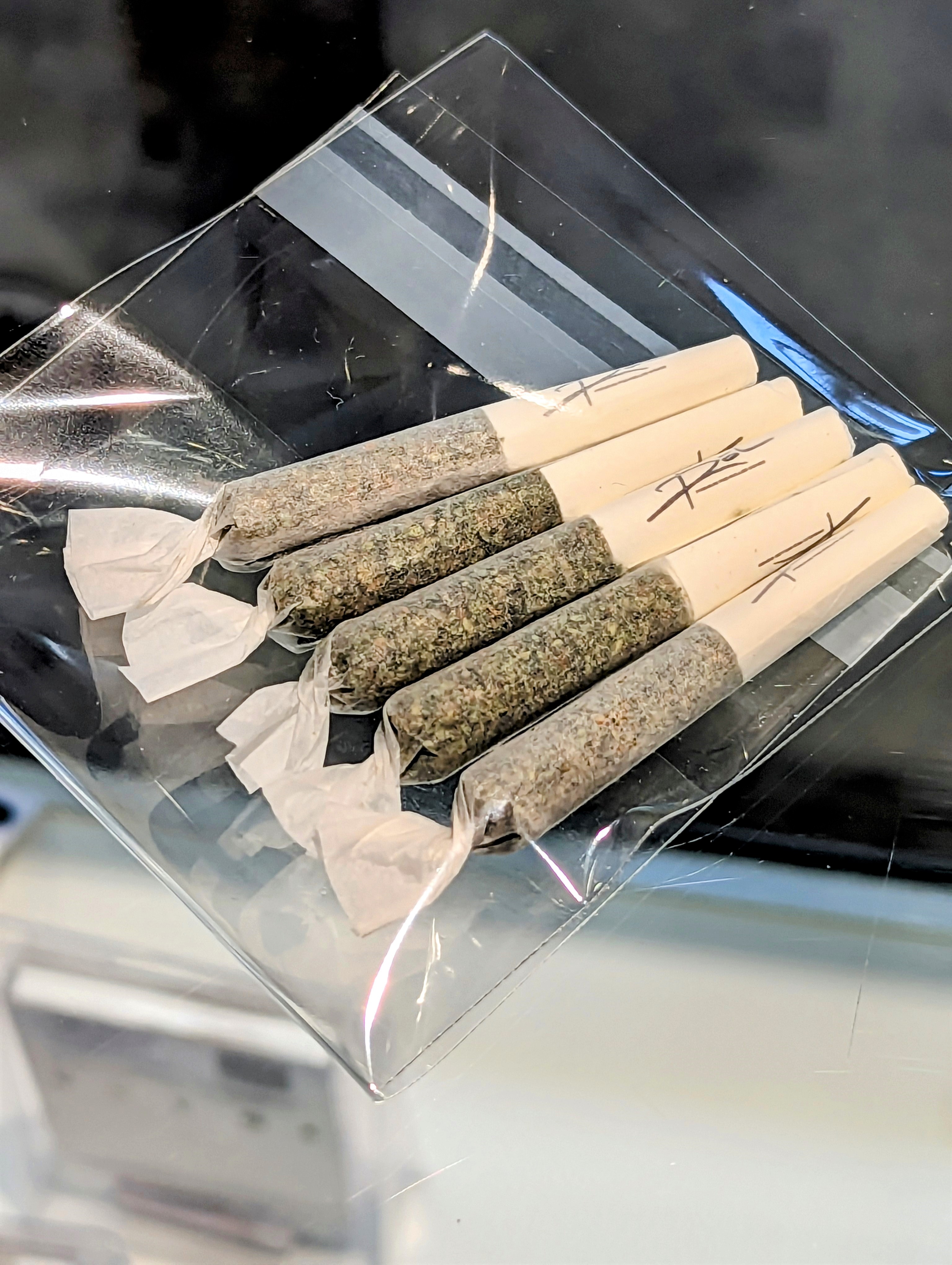 Photograph of product: Blue Dream - 0.3 - 5 Pack Pre-Rolls - Hybrid