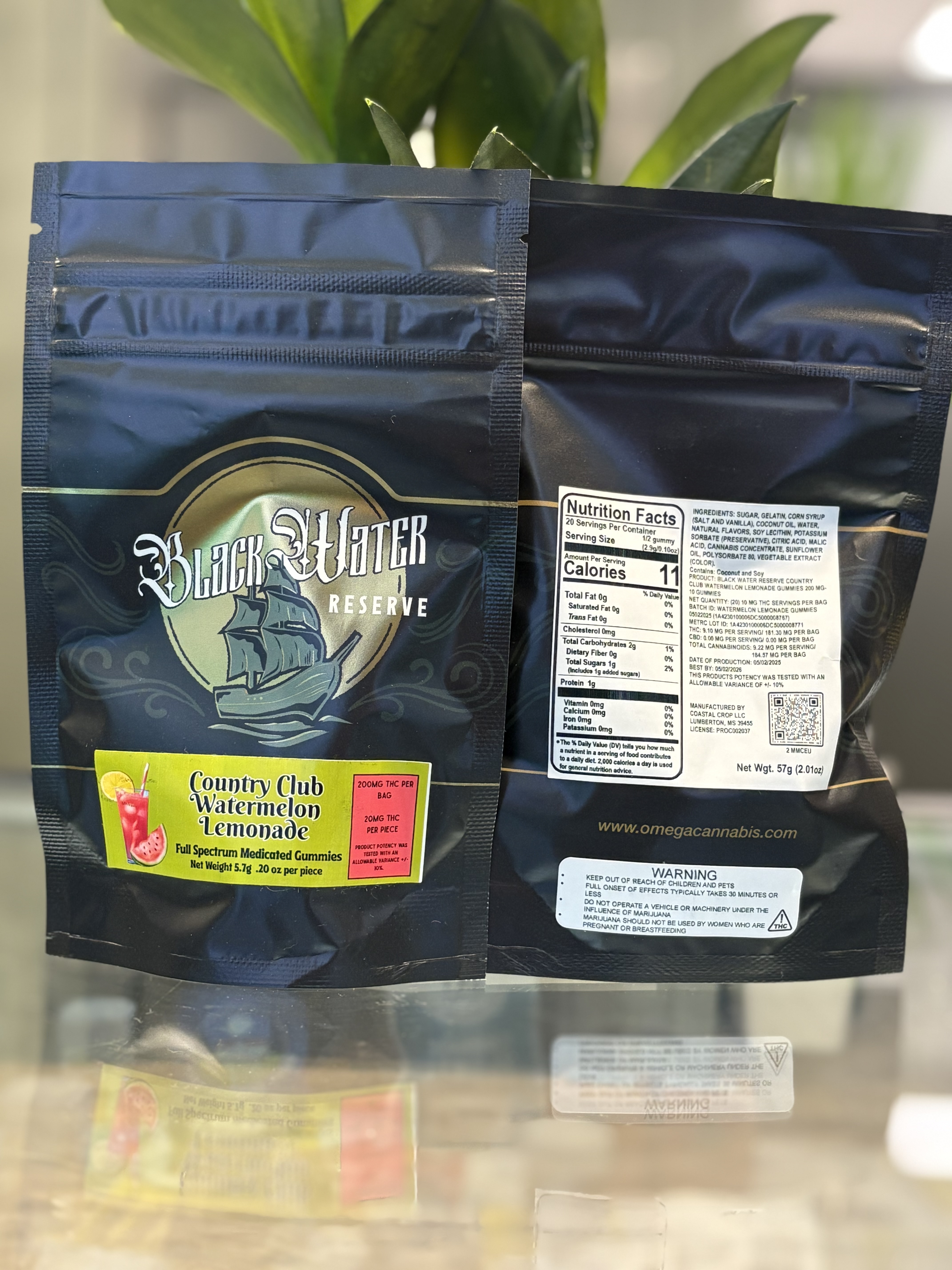 Photograph of product: Black Water | 200mg | Country Club Watermelon Lemonade | Gummies