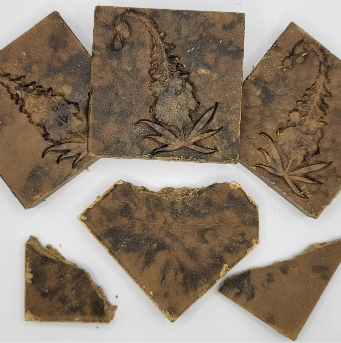 Photograph of product: LSD Old School au chocolat by Fireoui'd Extracts