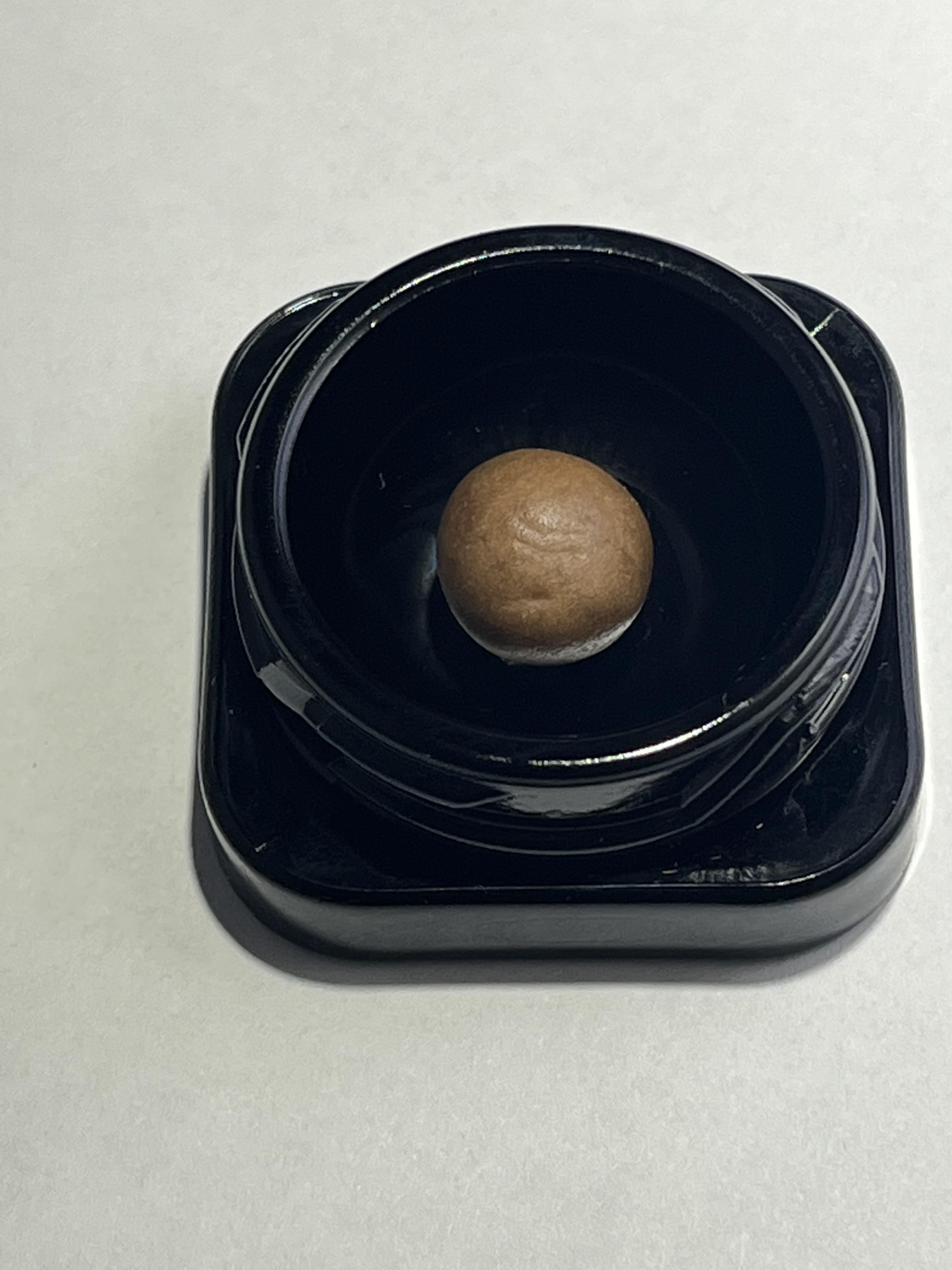 Photograph of product: Nokhu Labs - Temple Ball au chocolat - Dip N Stix