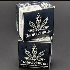 Photograph of product: Martyjuana | Strawberry Lip Gloss Bubble au chocolat