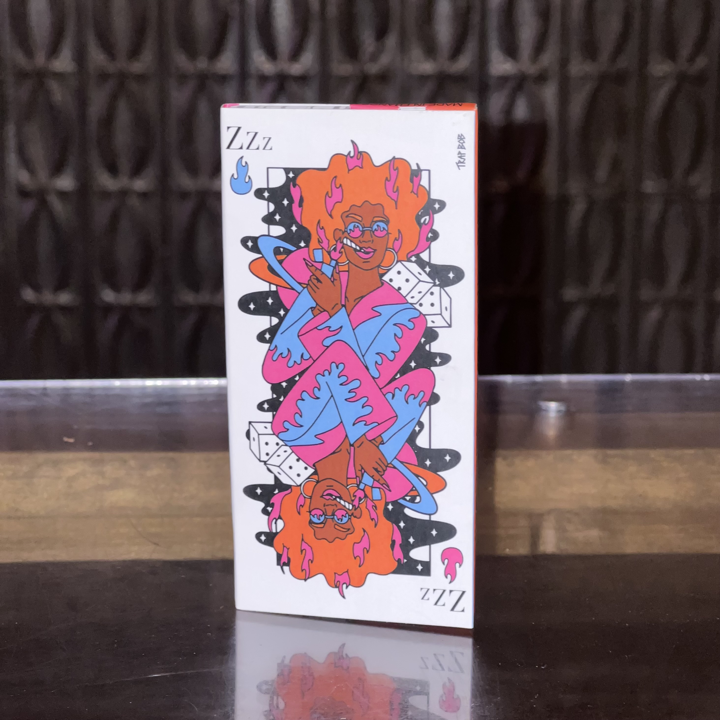 Photograph of product: "Queen of Flames" King Size Slim Rolling Papers + Tips