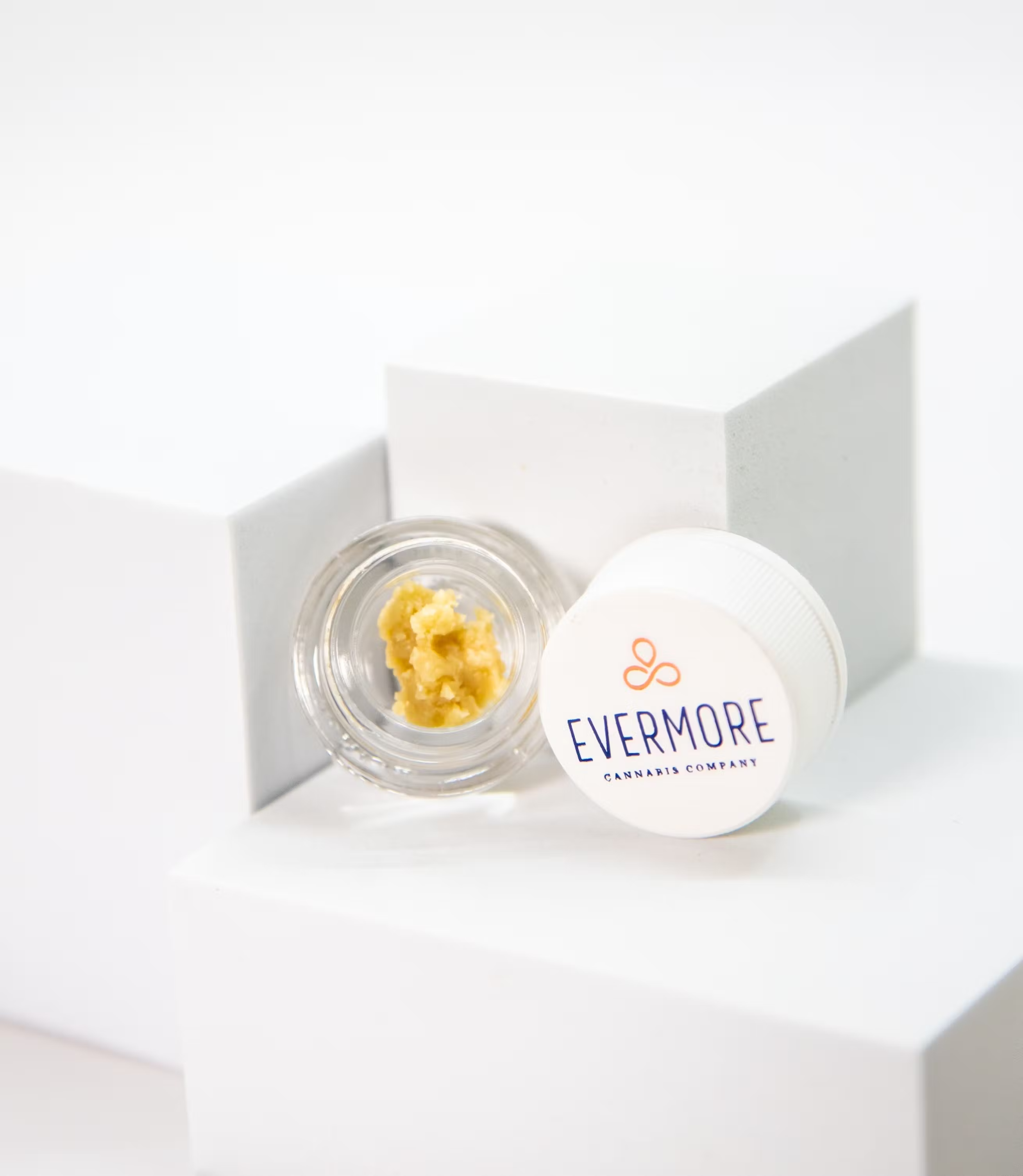 Photograph of Product: Evermore Sunset Octane Live Resin Cake Badder