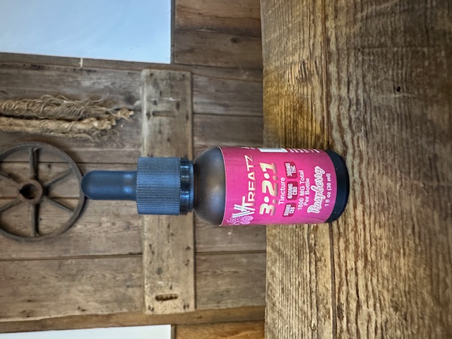 Photograph of product: Vtreatz 3:2:1 Raspberry Tincture