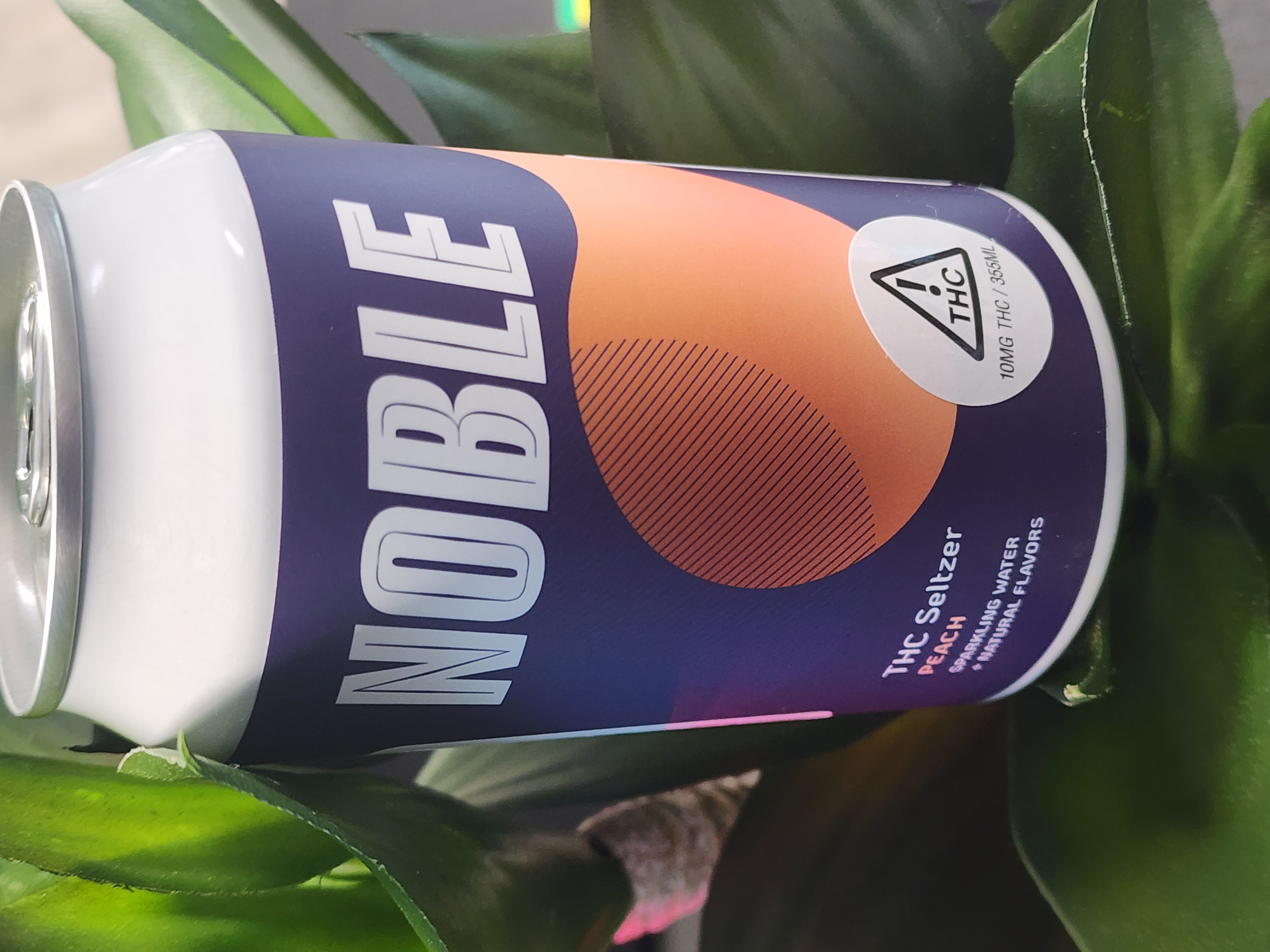 Photograph of product: Noble Labs | 10mg | Peach Seltzer