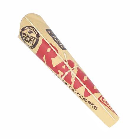 Photograph of product: RAW Classic Pre-Rolled Cones  King Size