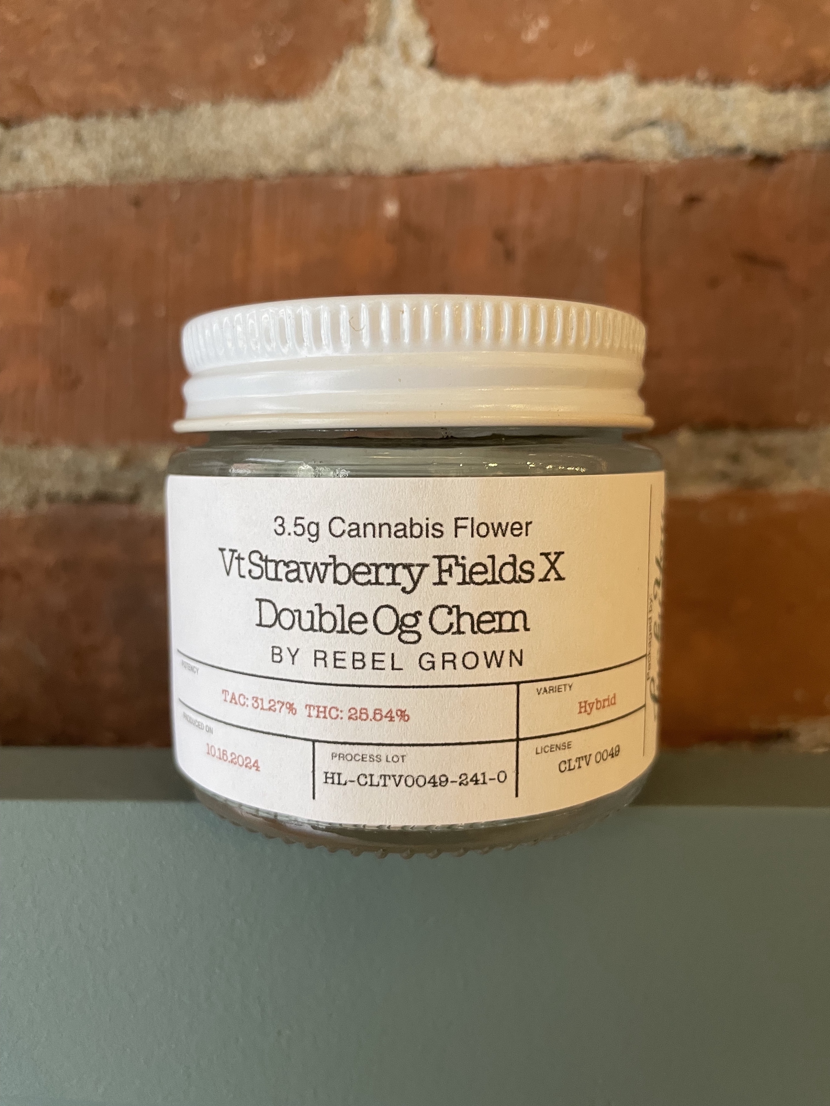 Photograph of product: Rebel Grown Lucky You Pre-Pack | VT Strawberry Fields X Double Og Chem