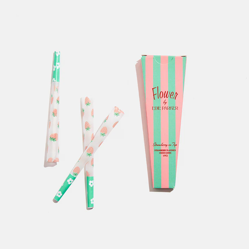 Photograph of product: Crush Cones Strawberry On Top Cones