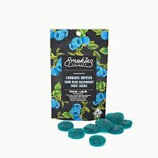 Photograph of product: Smokiez | Sour Blue Raspberry Oui'd 100 mg TH-oui Fruit Chews | 10pk