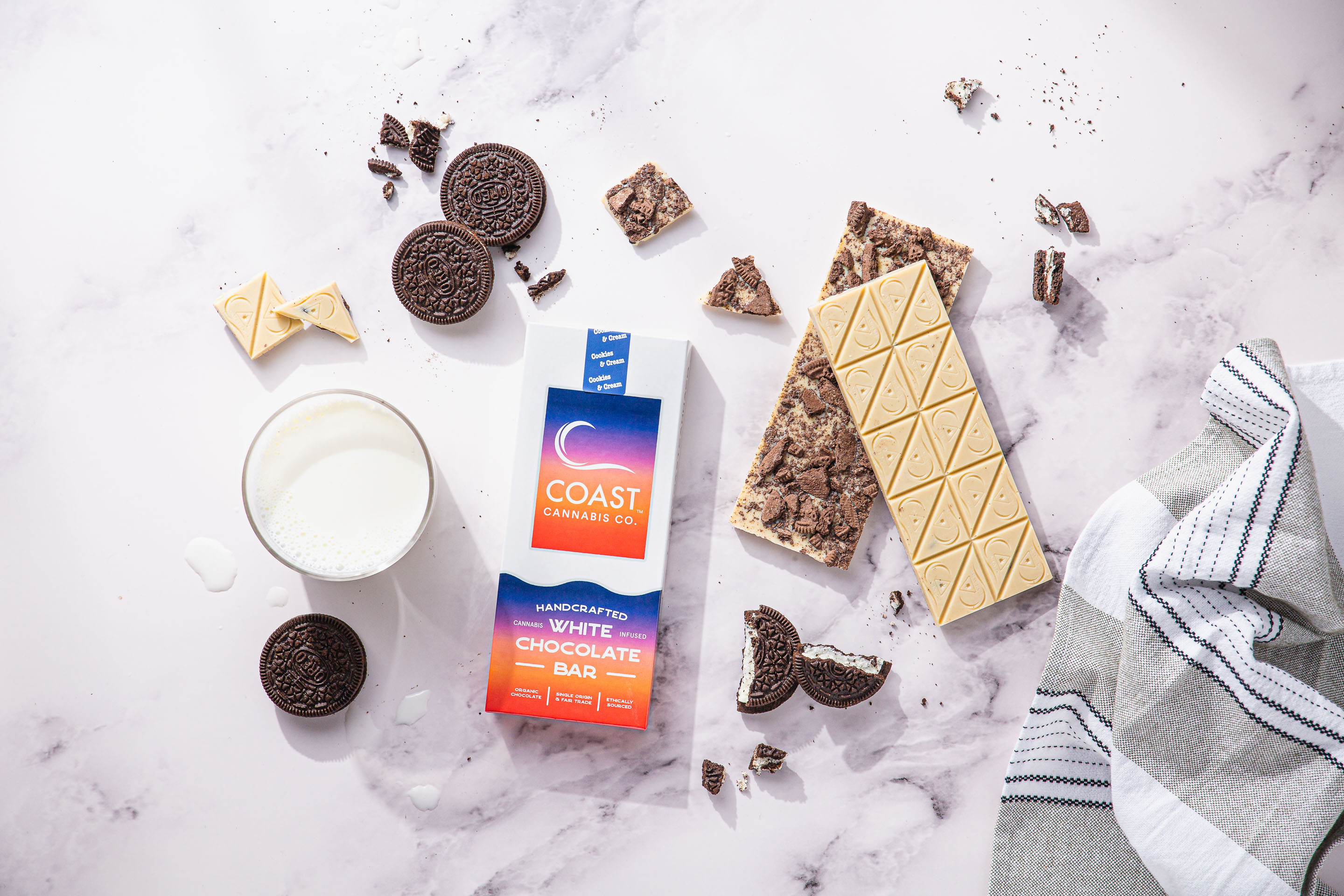 Photograph of product: Coast | White Chocolate Cookies n' Cream | 100mg
