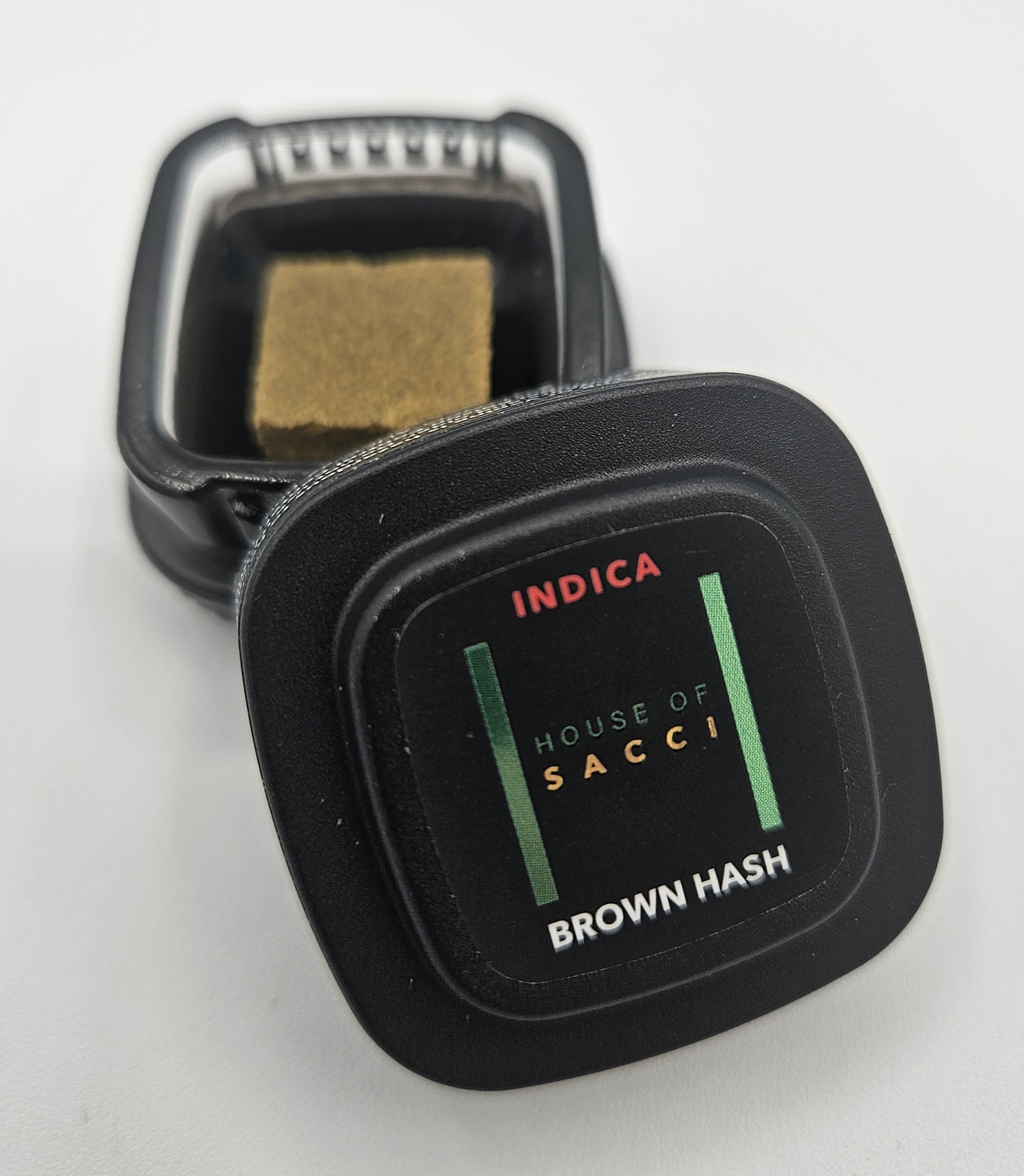 Photograph of product: HOUSE OF SACCI | BROWN au chocolat Oui'd