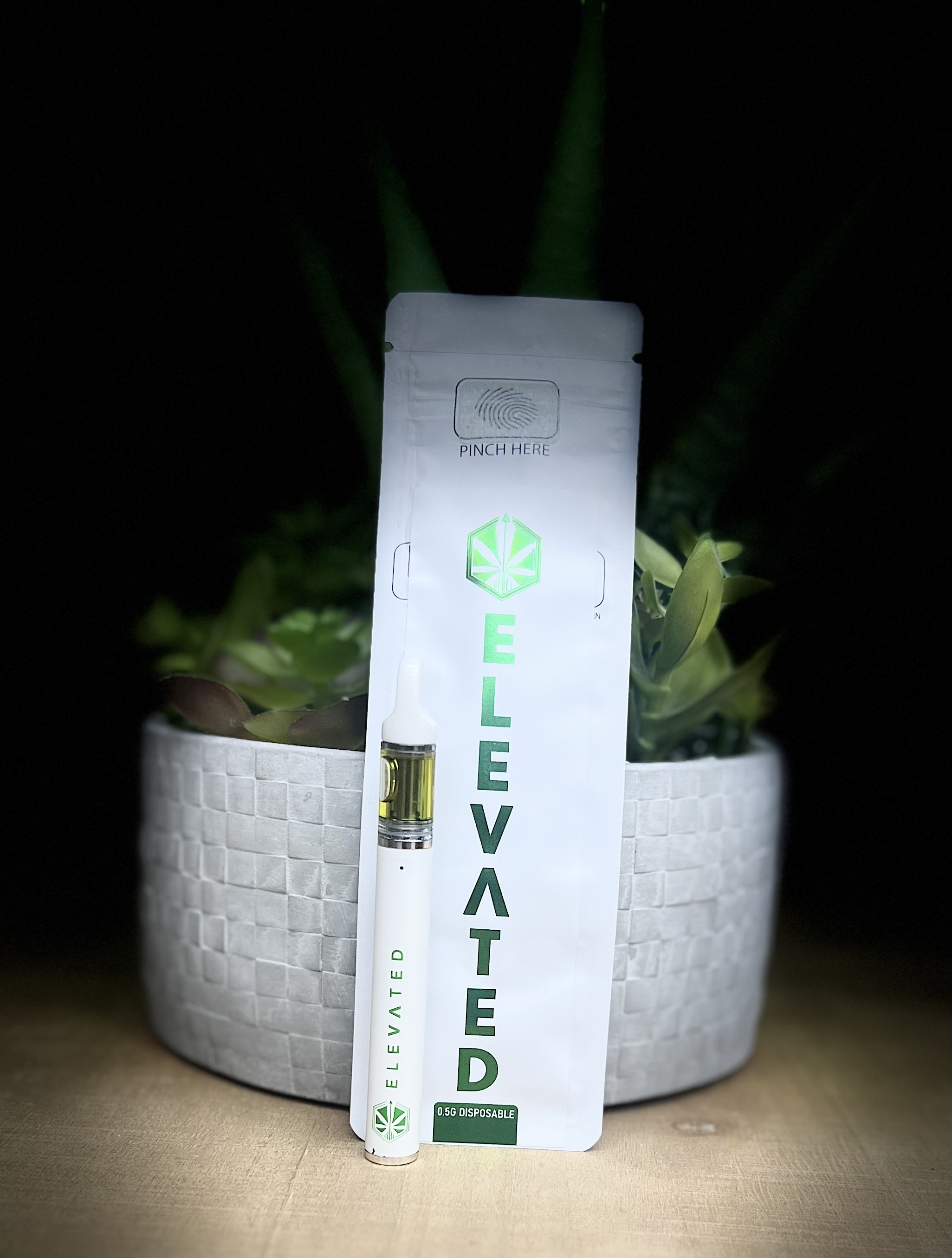 Photograph of product: Elevated | Disposable | Peaches & Dream (H)