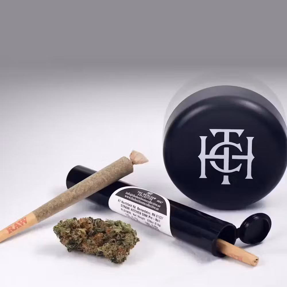 Photograph of product: Strawberry Thai | Pre Rolls