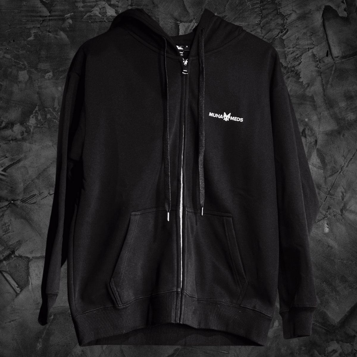 Photograph of product: Muha Meds Zip Up