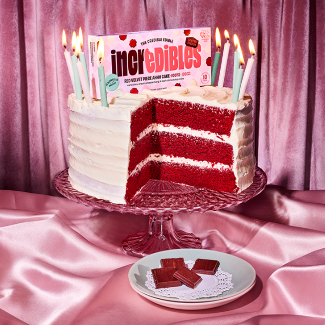 Photograph of product: Incredibles - Red Velvet Cake Bar