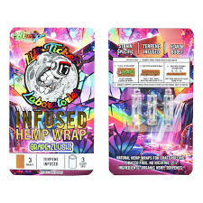 Photograph of product: Lift Ticket Terpene Infused Hemp Wrap + Glass Tip Bluntz Rolling Kit 3pc (Grape Zlushi)
