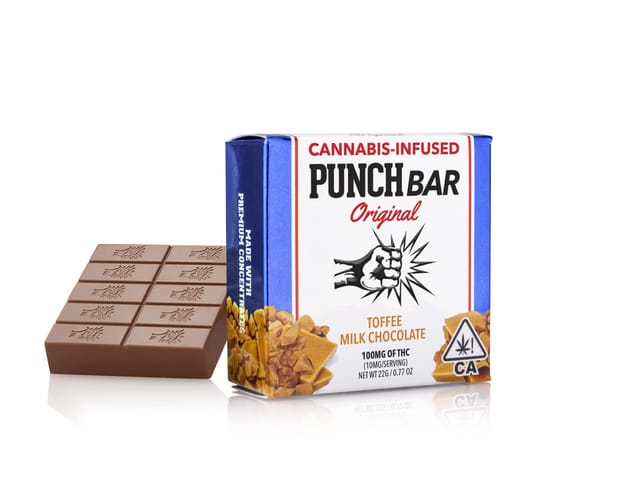 Photograph of product: Toffee Milk Chocolate | 100mg PunchBar - 