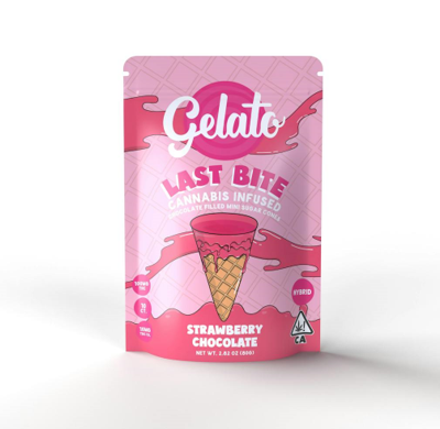 Photograph of product: Gelato Last Bite - Strawberry White Chocolate - Chocolate Filled Mini Sugar Cone - 200mg