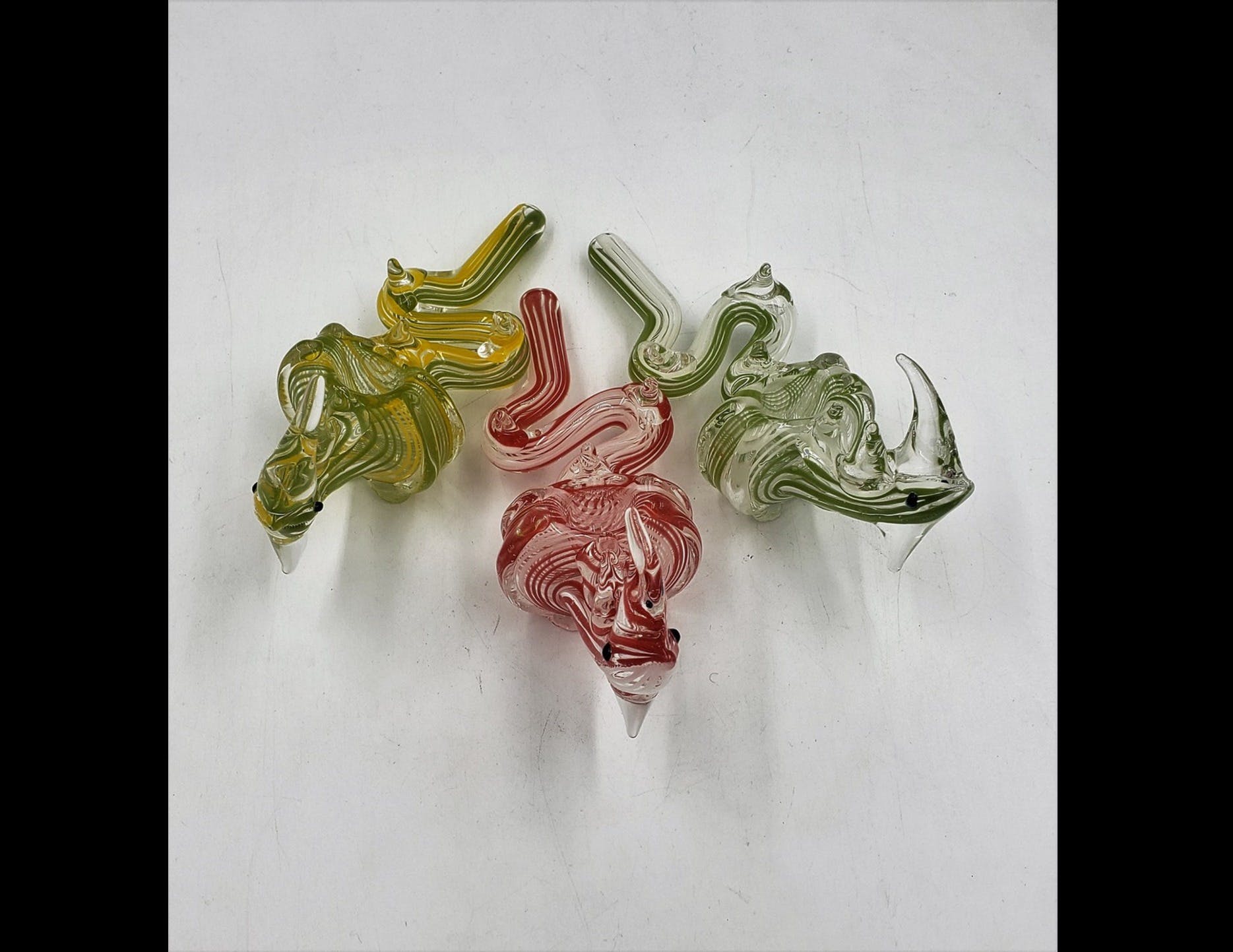 Photograph of product: $15 Dragon Glass Hand Pipe