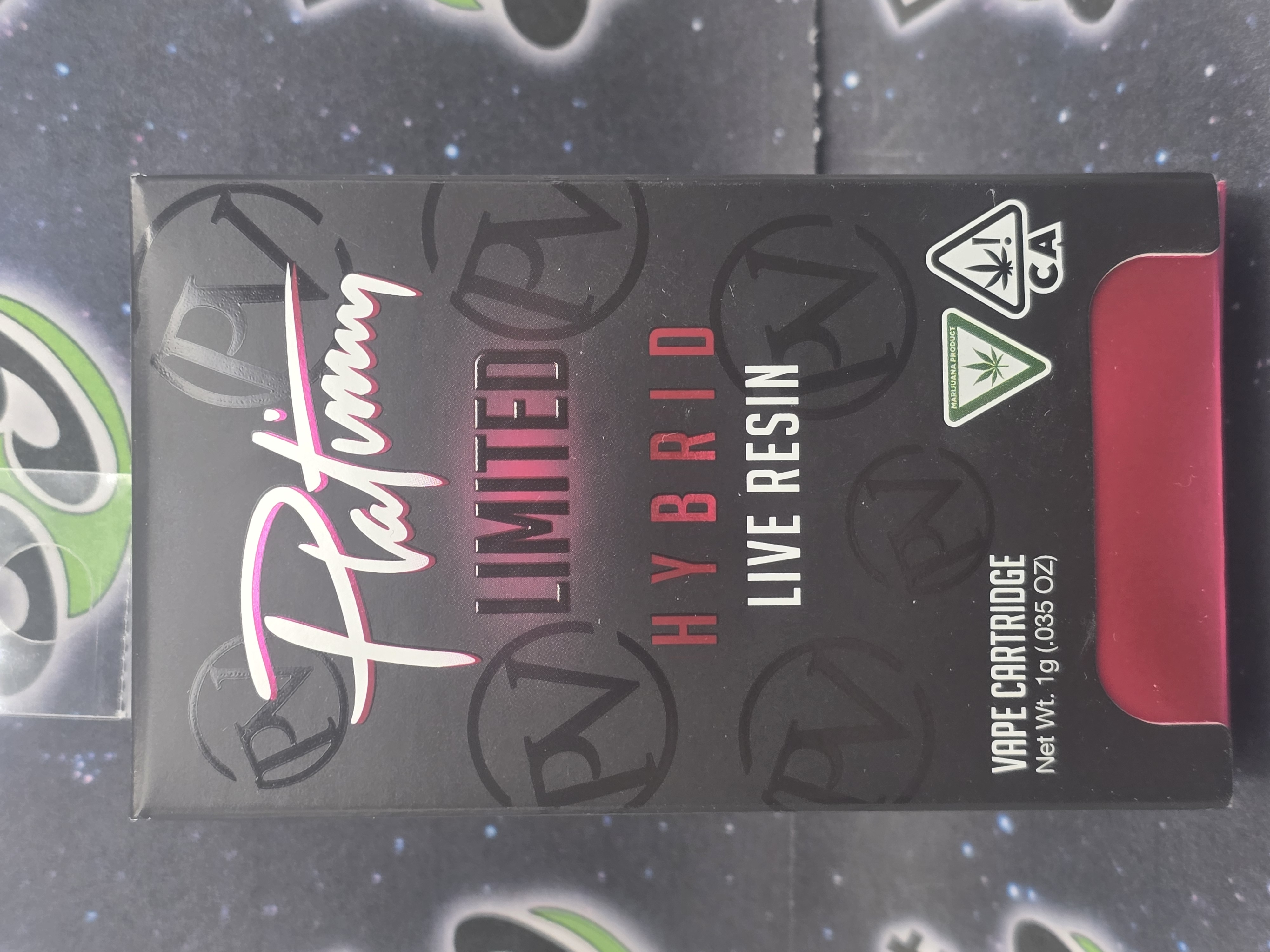 Photograph of product: Platinum Vape | Cherry Zlushie Live Resin Cartridge