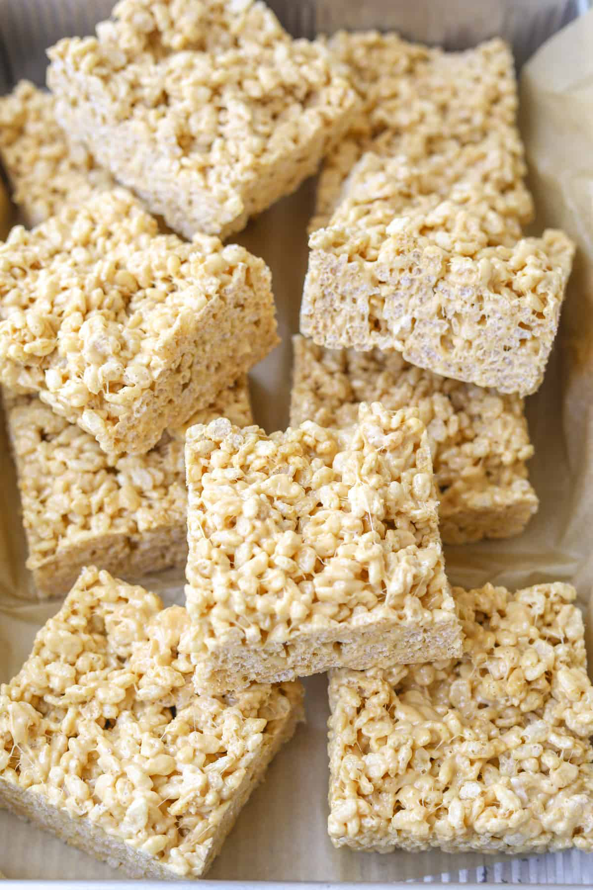 Photograph of product: *Rice Crispy - CannaCrispy 100mg - GREEN LEAF SPECIAL (R) - Strawberry - Oui'd