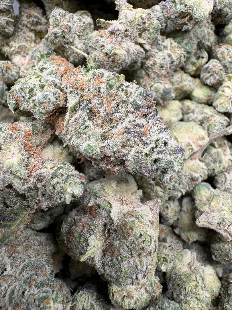 Photograph of product: Gas Tier - Golden Harvest - Blue Runtz Bulk Buds - 28g