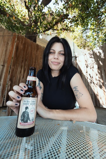 Photograph of product: Root Beer | 100mg Bottle - 