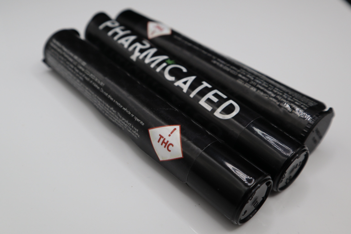 Photograph of product: PhD MAC & Gary 1g PreRoll
