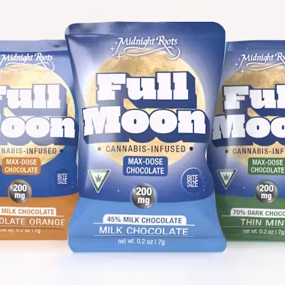 Photograph of product: Full Moon Strawberry Milkshake 200mg (H)