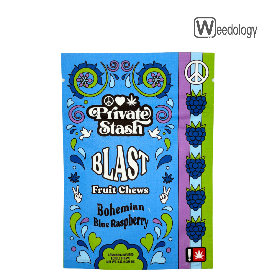 Photograph of product: Blast 2pk BOHEMIAN BLUE RASPBERRY 100mg Fruit Chews