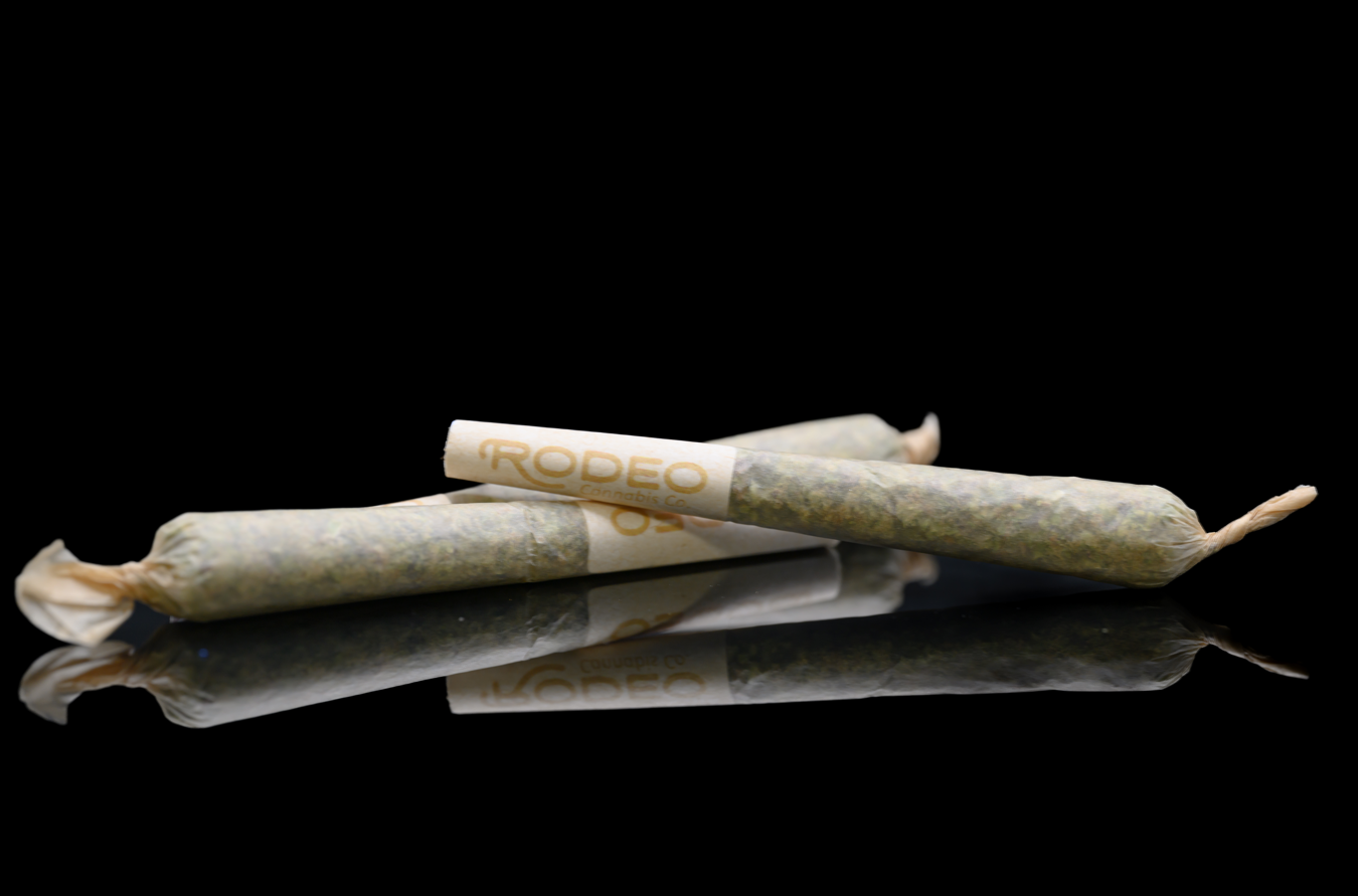 Photograph of product: Sun Grown Rainbow | 2pk Pre-roll (C0070000097)