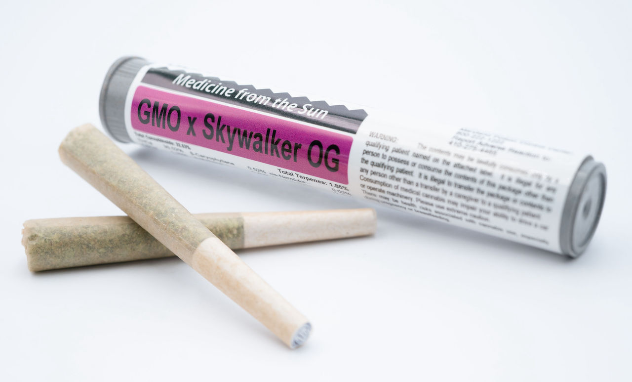 Photograph of Product: GMO x Skywalker OG Pre-rolls - 1g