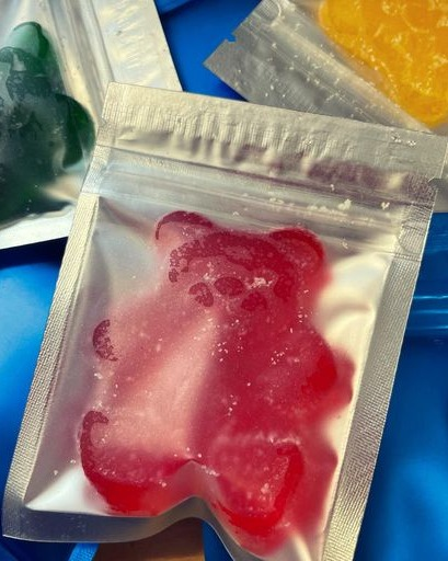 Photograph of product: Papa Bear CBD Gummy (100mg) Single
