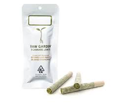 Photograph of product: DIAMOND INFUSED 3-PACK - NOVA MADNESS (1.75G)