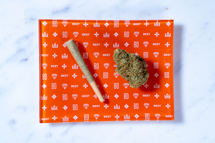 Photograph of product: GLASS TRAY MEDIUM