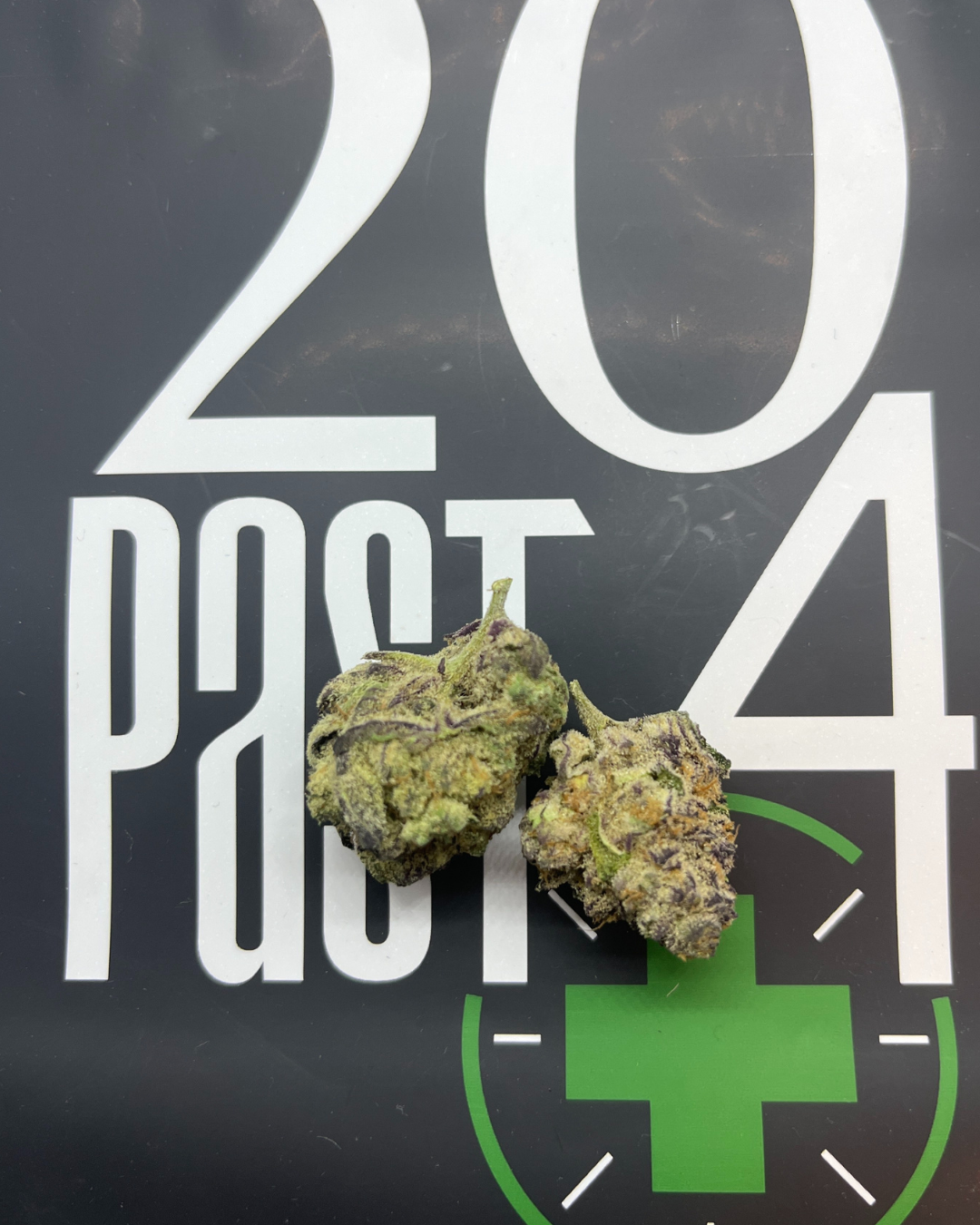 Photograph of product: Amber Waves | Frosted Beans | Bulk Flower - 1g