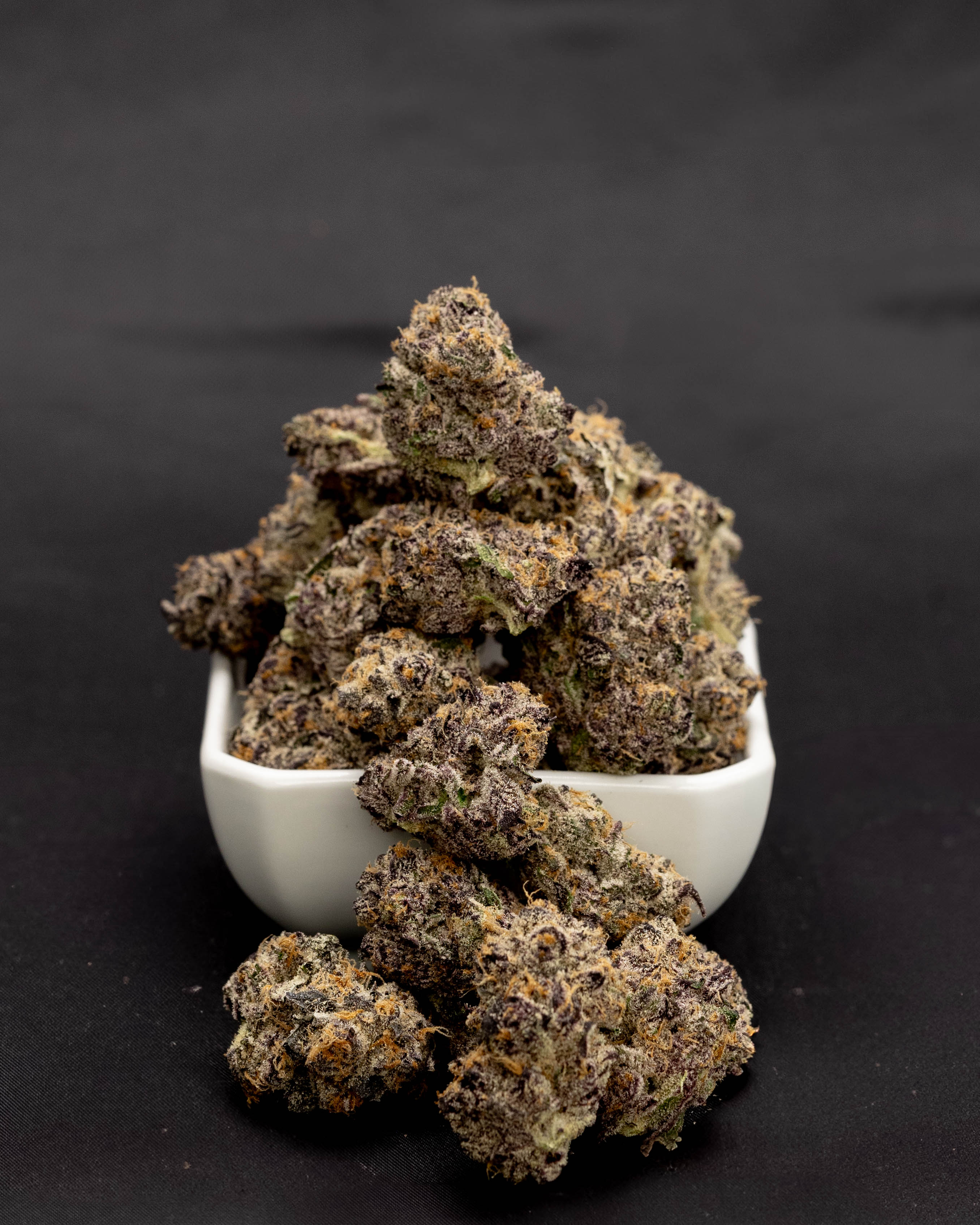 Photograph of product: MindRight - Bulk Flower - Gary Poppins (Hybrid) - 28g