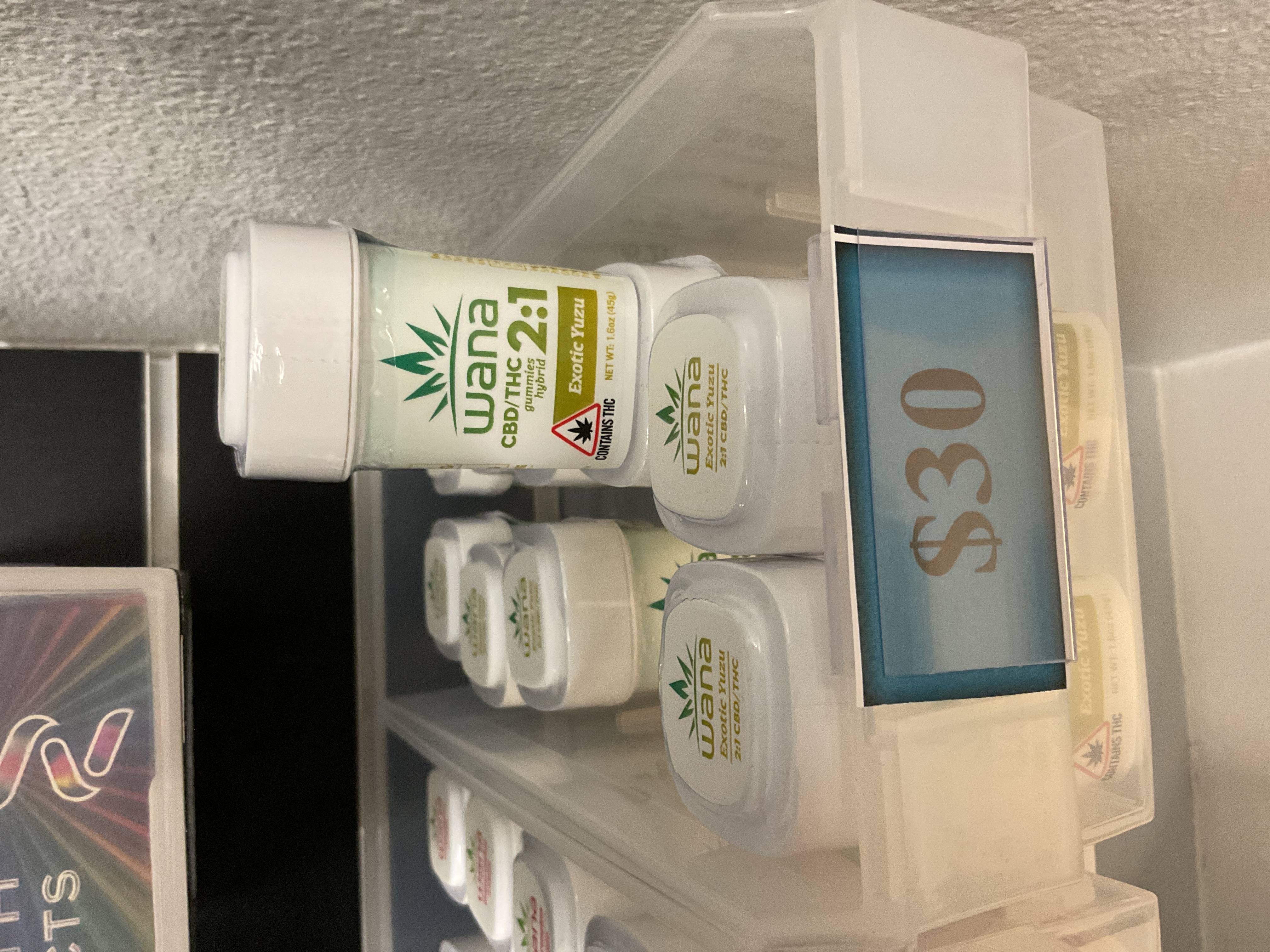 Photograph of product: Wana | Sour Exotic Yuzu 2:1 | Hybrid| 200MG