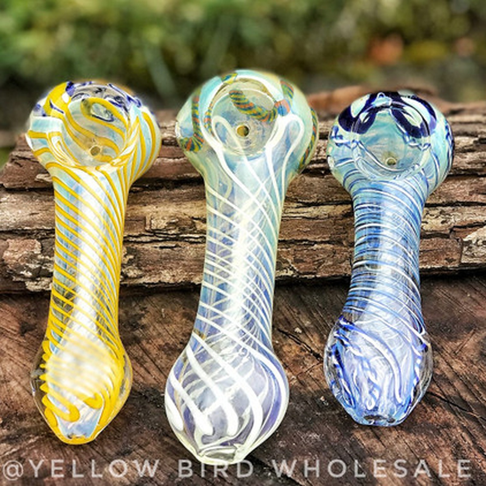 Photograph of product: pipe $7 Selection 2.5/ 3.5/ 4.5" Color Hand Pipe, assorted designs