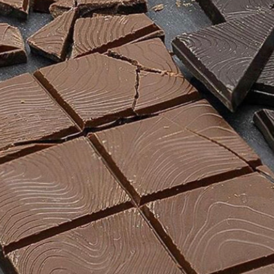 Photograph of product: Oui'd Dark Chocolate Bar