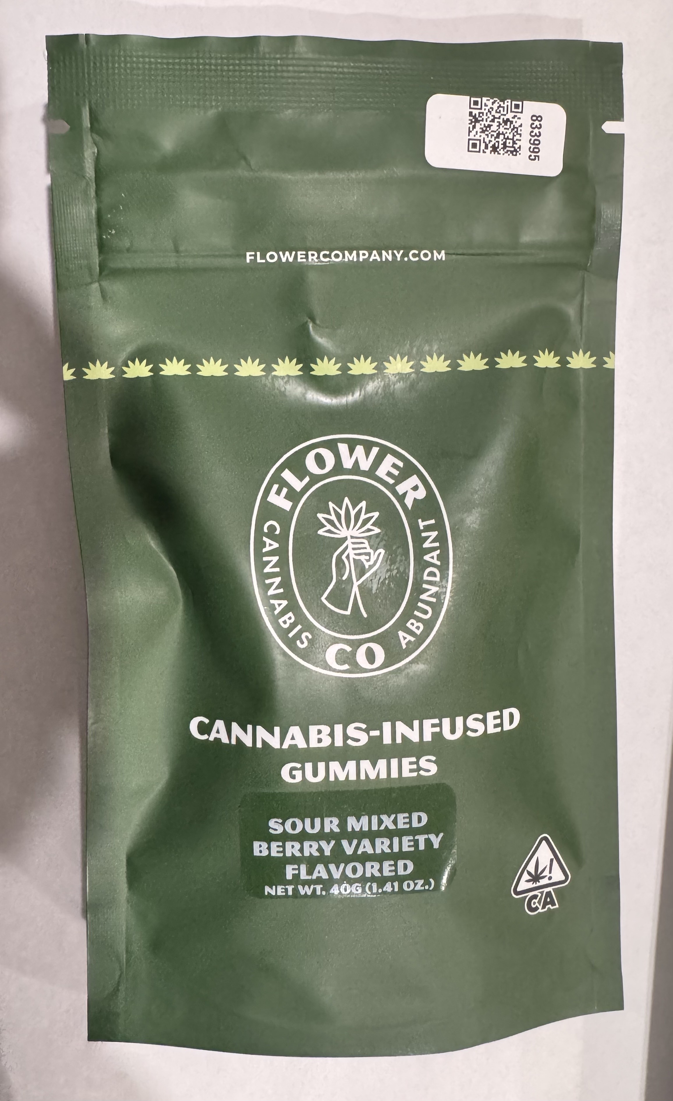 Photograph of product: SOUR MIXED BERRY VARIETY  100MG GUMMIES - 100 MG