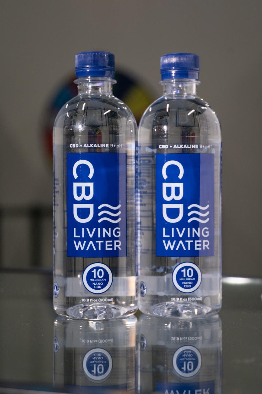 Photograph of product: CBD LIVING - CBD WATER - 10MG