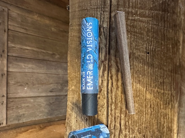 Photograph of product: Emerald Visions Black Ice Blunt Pre-Roll