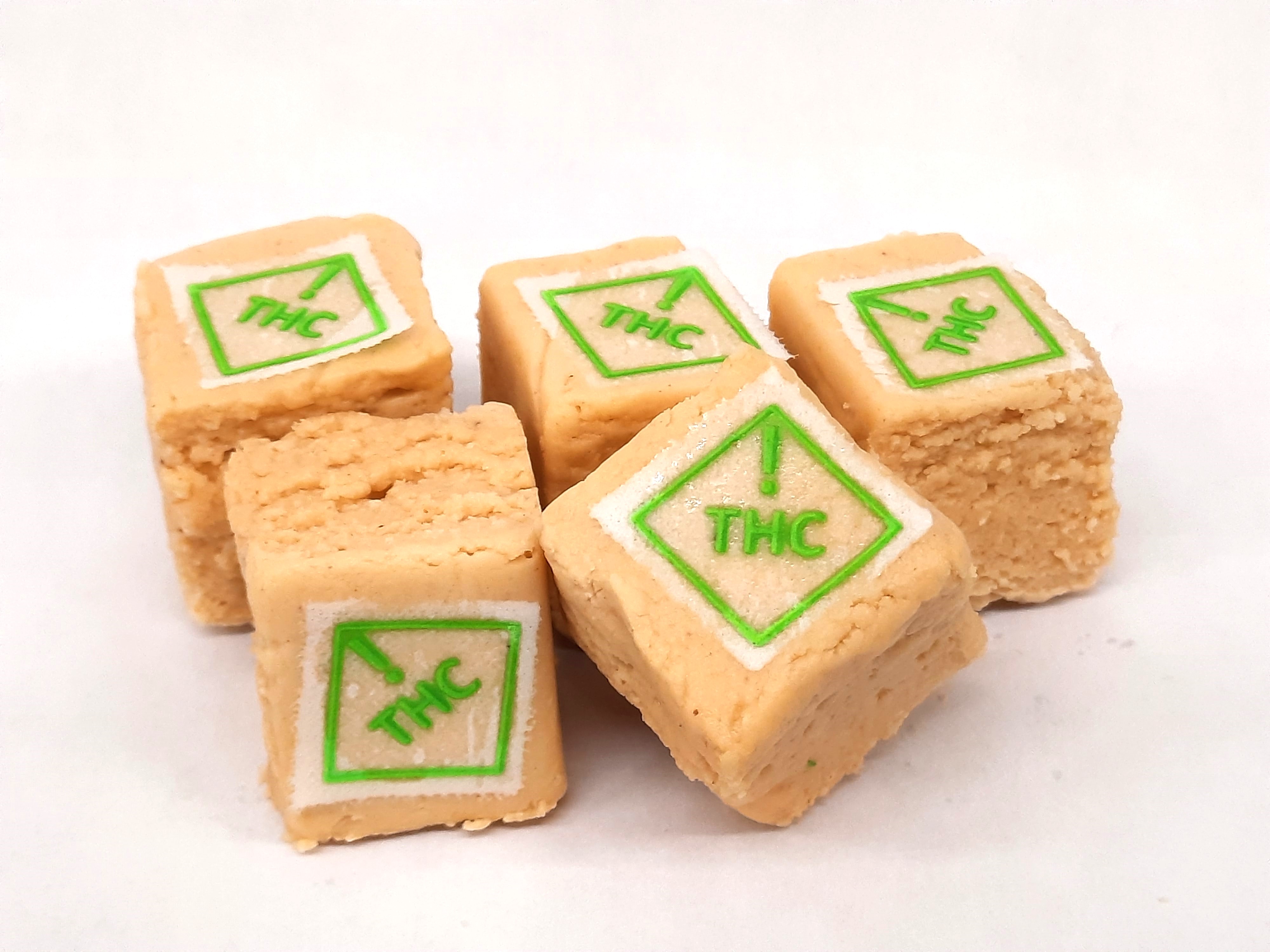 Photograph of product: Fudge - Peanut Butter | TH-oui:CBN | 10:5mg (50:25mg per pk)